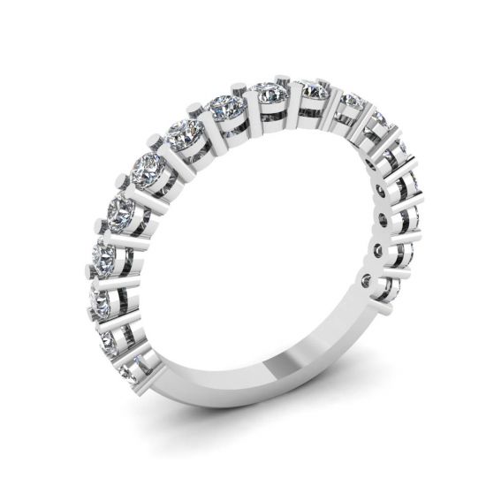 Ring mit 17 Diamanten aus 18 Karat Weißgold,  Bild vergrößern 4