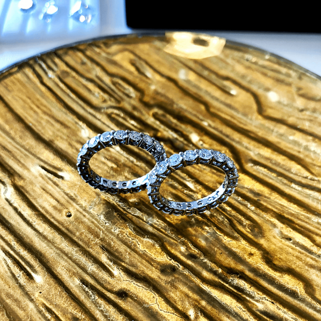 Klassischer 3 mm Diamant-Eternity-Ring aus Gelbgold - Foto 5