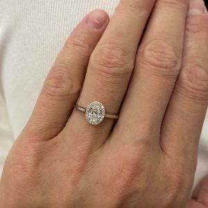 Ovaler Diamant-Halo-Verlobungsring - Foto 4