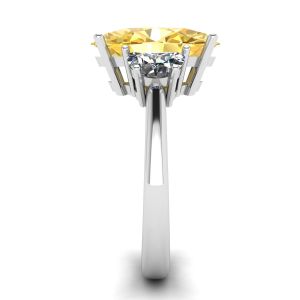 Ring mit ovalem gelbem Diamant und seitlichem Halbmond aus weißen Diamanten aus Weißgold - Foto 2