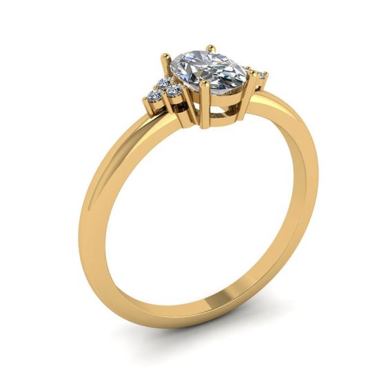 Ovaler Diamant mit 3 seitlichen Diamanten Ring aus Gelbgold,  Bild vergrößern 4