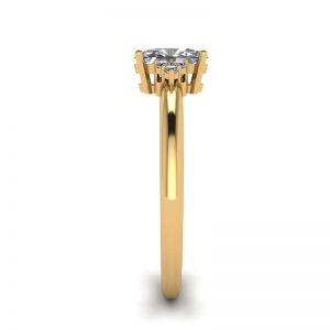Ovaler Diamant mit 3 seitlichen Diamanten Ring aus Gelbgold - Foto 2