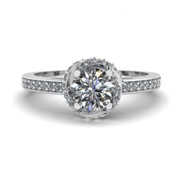 Diamantring im gedrehten Stil