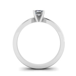 Ring mit Diamant im Smaragdschliff - Foto 1