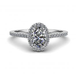 Halo-Diamant-Ring im Ovalschliff