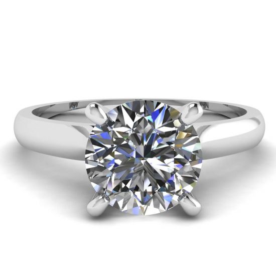 Klassischer Diamantring mit einem Diamanten