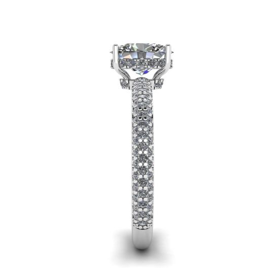 Ovaler Diamantring mit dreireihigem Diamant-Pavé-Band,  Bild vergrößern 3