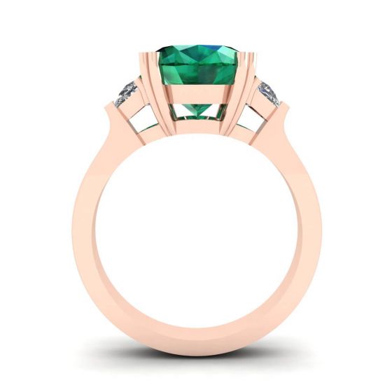 Ovaler Smaragd mit halbmondförmigen seitlichen Diamanten Ring aus Roségold, More Image 0
