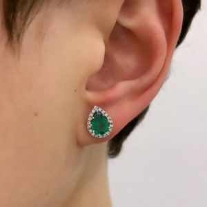 Birnenförmiger Smaragd mit Diamant-Halo-Ohrringen aus Roségold - Foto 3