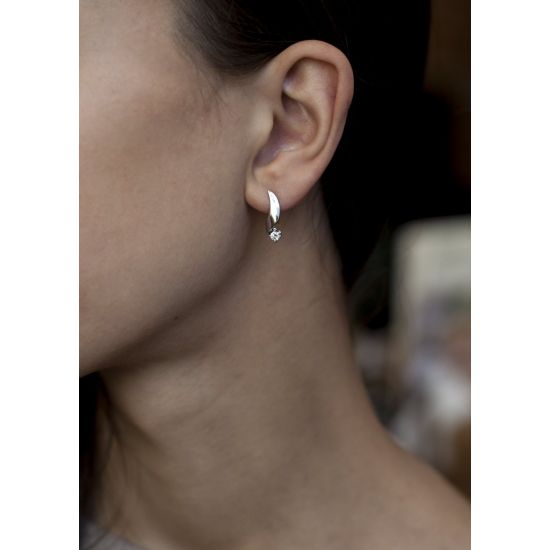 Kleine Ohrringe mit 3 mm Diamant – Ruban-Kollektion,  Bild vergrößern 4